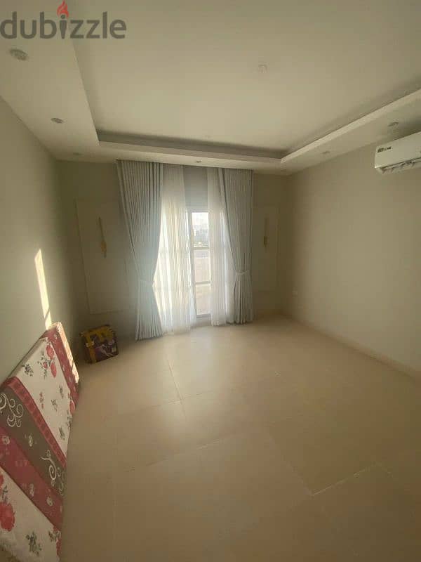 flats for rent شقق جديدة للايجار شامل الانترنت والمياه 0