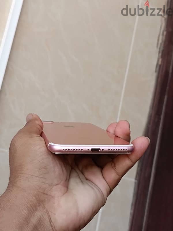 I phone 7 plus 32gb 4