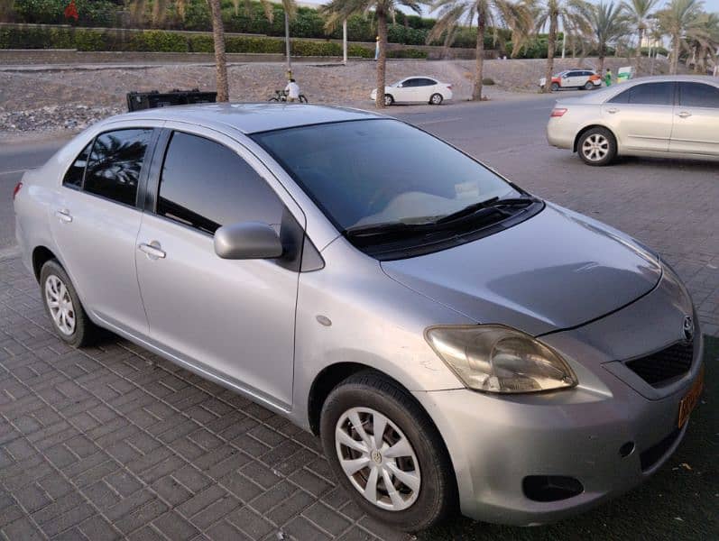 Toyota Yaris 2011 0