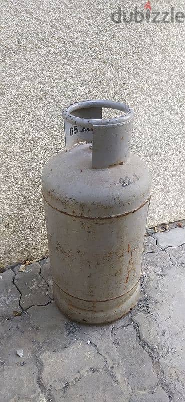 Gas cylinder 1