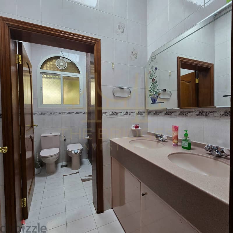 Excellent standalone villa located in Shatti Al Qurum 4