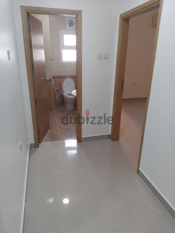 Flat for rent in Gubrah Near ALmaha Hotel excellent location 2