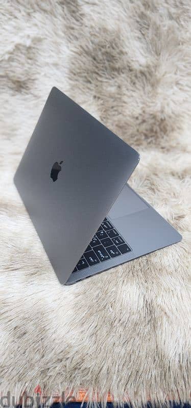 MacBook Air A1932 2018 2