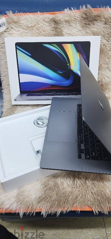 MacBook Pro A2141 1