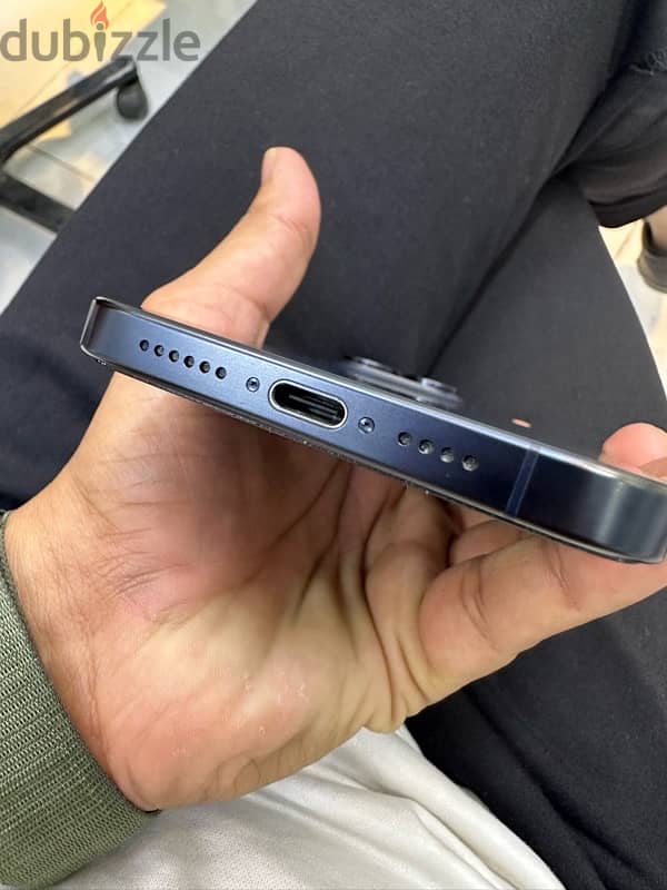 I phone 15 pro max blue Titanium 4