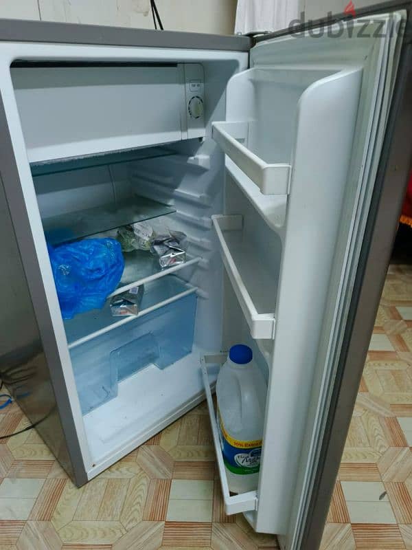 Used Hisense Mini Refrigerator in Good Condition for Sale 1