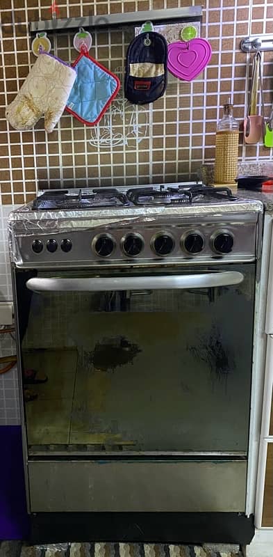 stove with oven 0