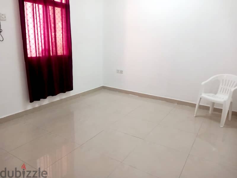 Room for rent in alkuwair behind SPAR. For executive women bachelor. 1