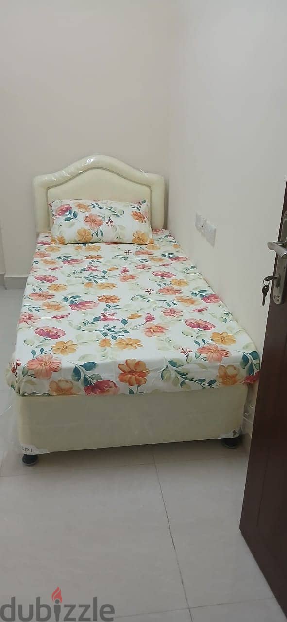 Bed Space/Furnished Room  for Small Family or Ladies, Centra Hotel 4