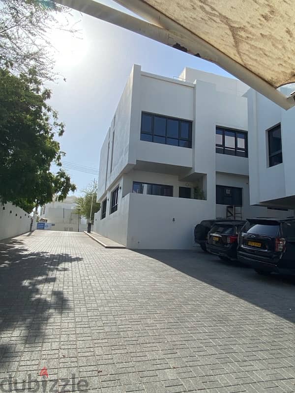 Villa for rent in qurum- 4 bedrooms 13