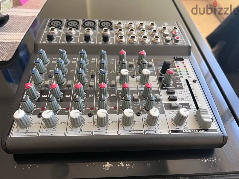 Behringer xenyx 1202fx mixer 0