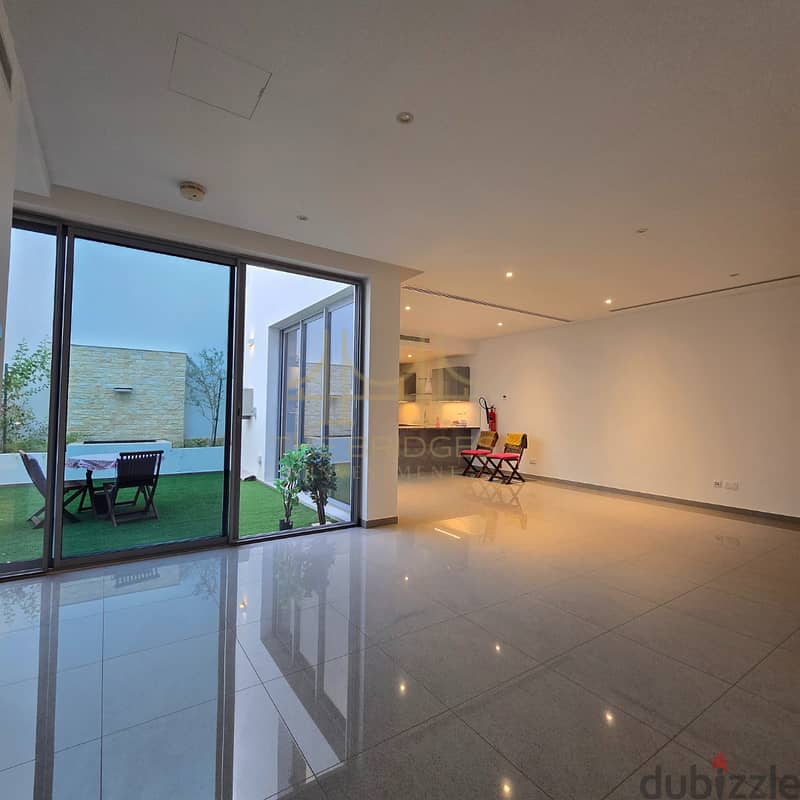 BEAUTIFUL 3+1 BR COURTYARD VILLA IN AL MOUJ 8