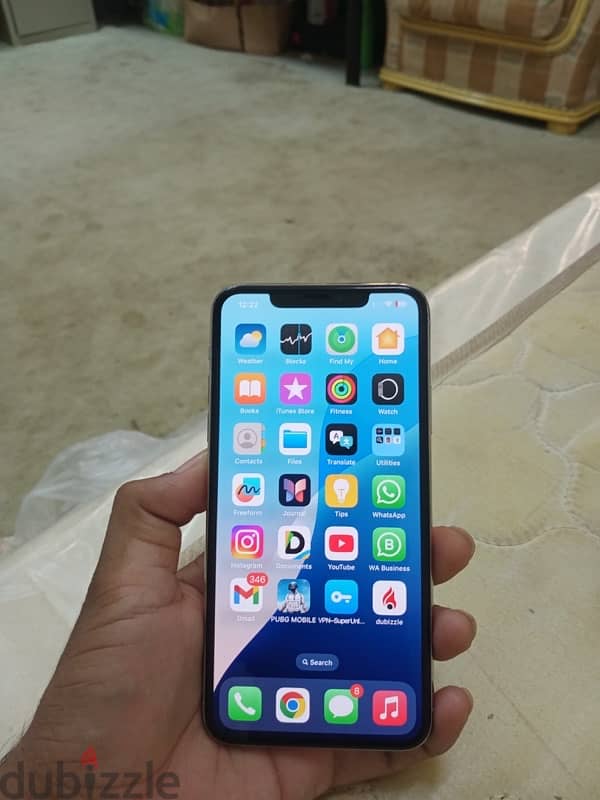 iPhone 11 Pro Max 64 GB Silver Colour Water Pack Like Brand New 11