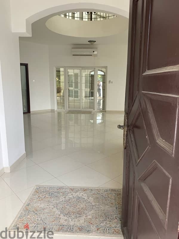 villa for rent 2