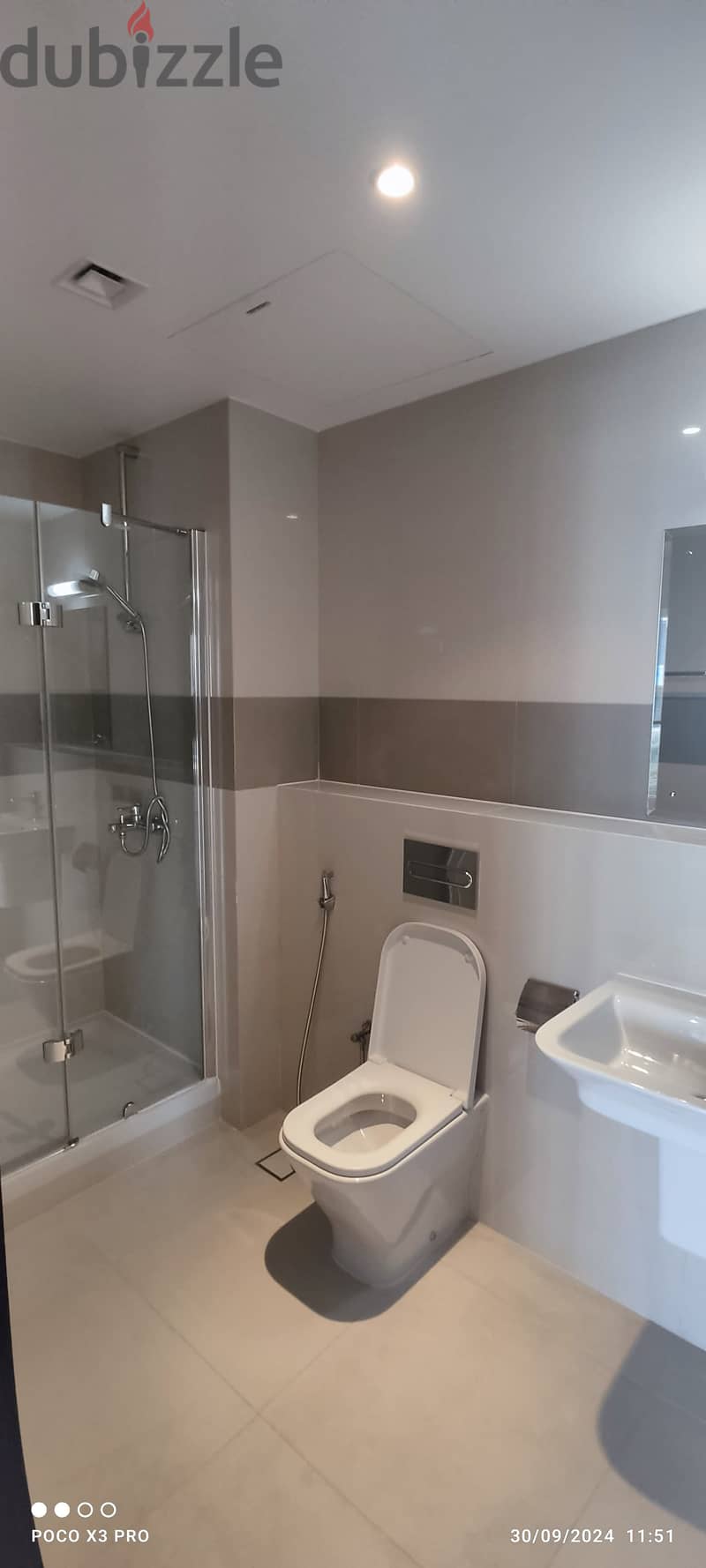 A 2-room apartment for rent in Al Mouj area, very clean 6