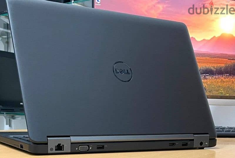 Dell latitude 5550  i7 5th Ram 16GB SSD 512GB 0