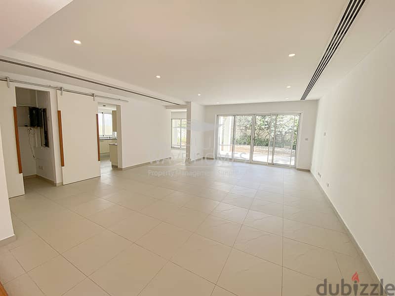 4Bedroom Villa in Sinesla Island Almouj 7