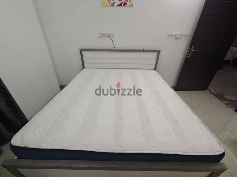 King size bed with mattress 2