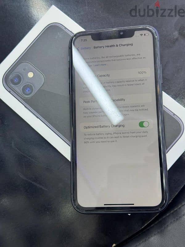 iPhone 11 128 GB 6 month have guarantee battery 100% 9