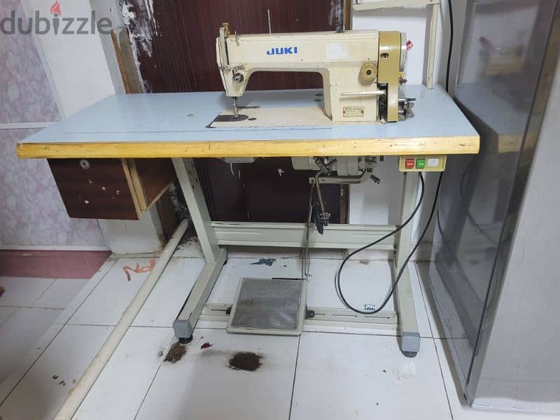 juki machine. end overlock machine. 0