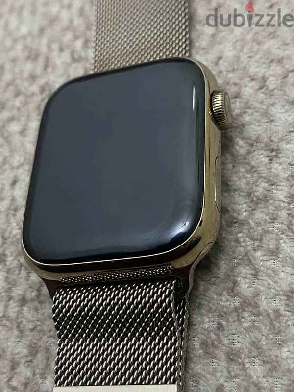 Apple Watch Series 7, Stainless Steel, Gold, WiFi / Cell (Negotiable) 3