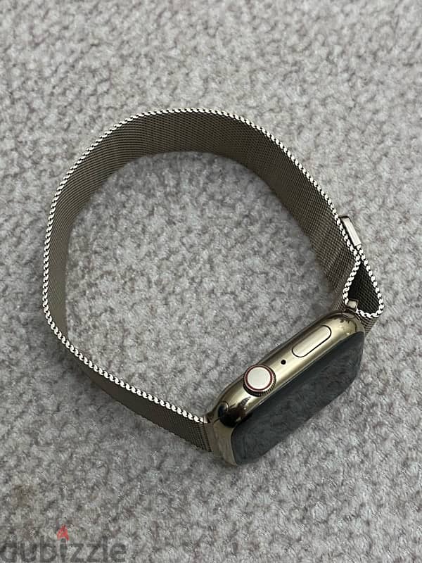 Apple Watch Series 7, Stainless Steel, Gold, WiFi / Cell (Negotiable) 4