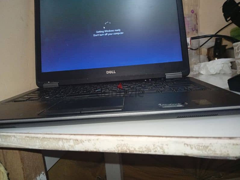 dell laptop clean and good 2