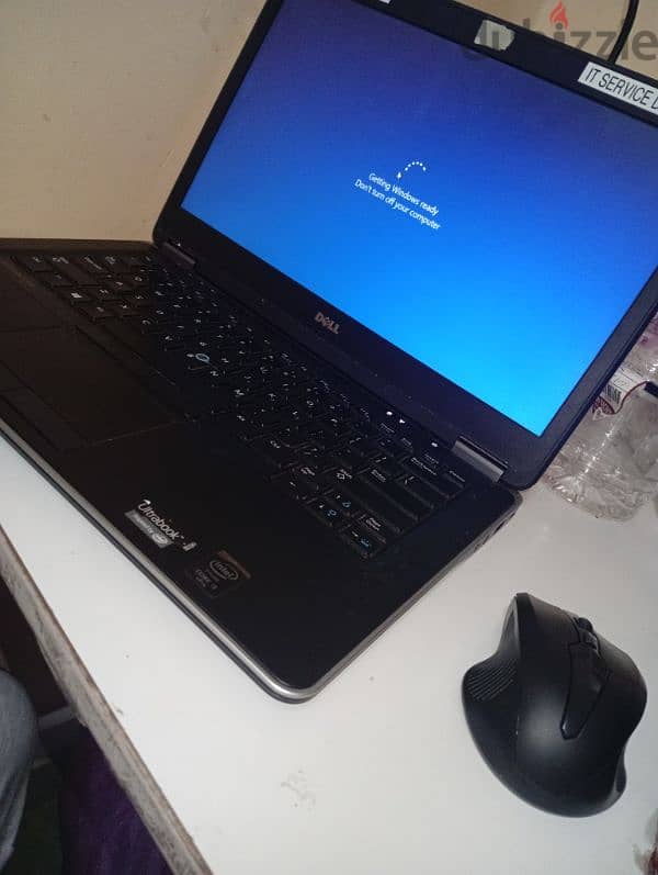 dell laptop clean and good 6