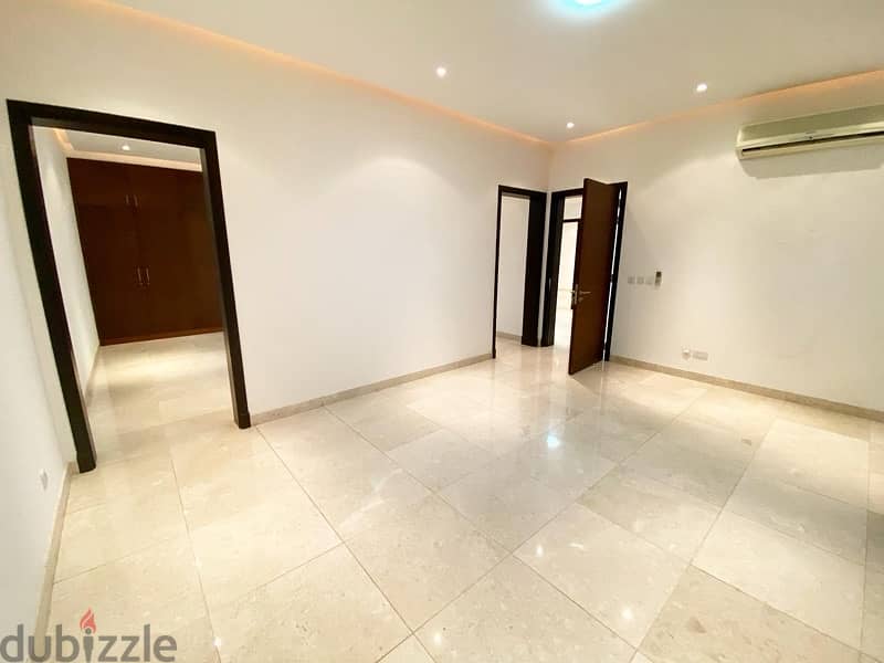 Villa for rent in Qurum 5 bedrooms- Mosaic villas 18