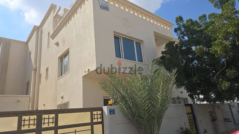 spacious  villa near Indian school mobelah hai al Noor 0