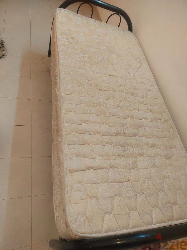 SPRING mattress,RAHA mattress king size mattress,delivery available 3