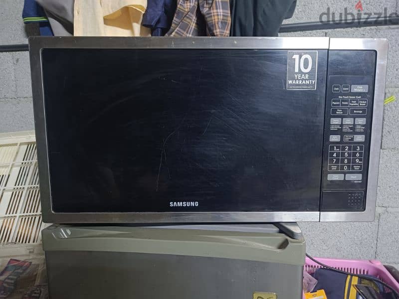 2 microwave for sale just 40 OMR 1