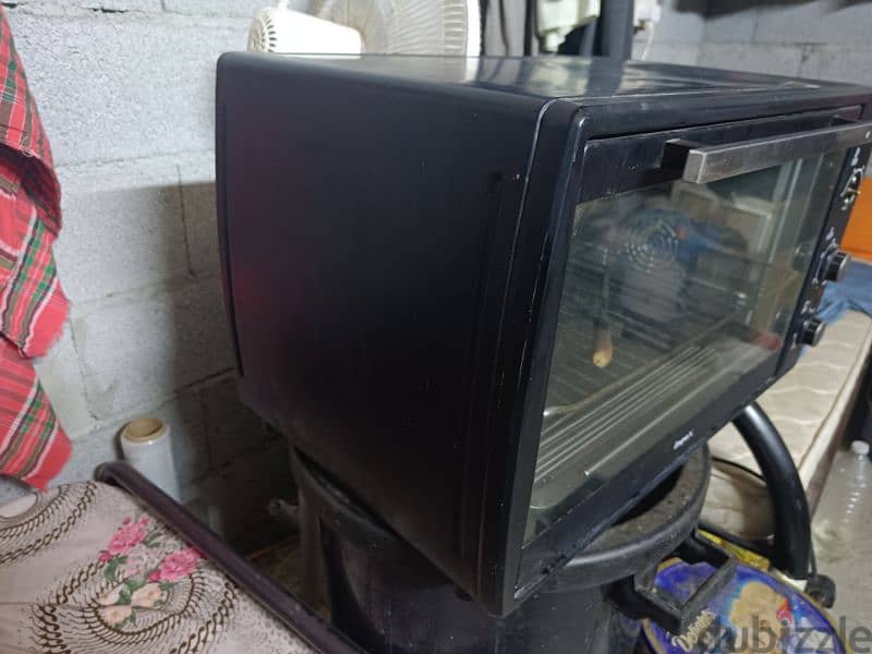 2 microwave for sale just 40 OMR 3