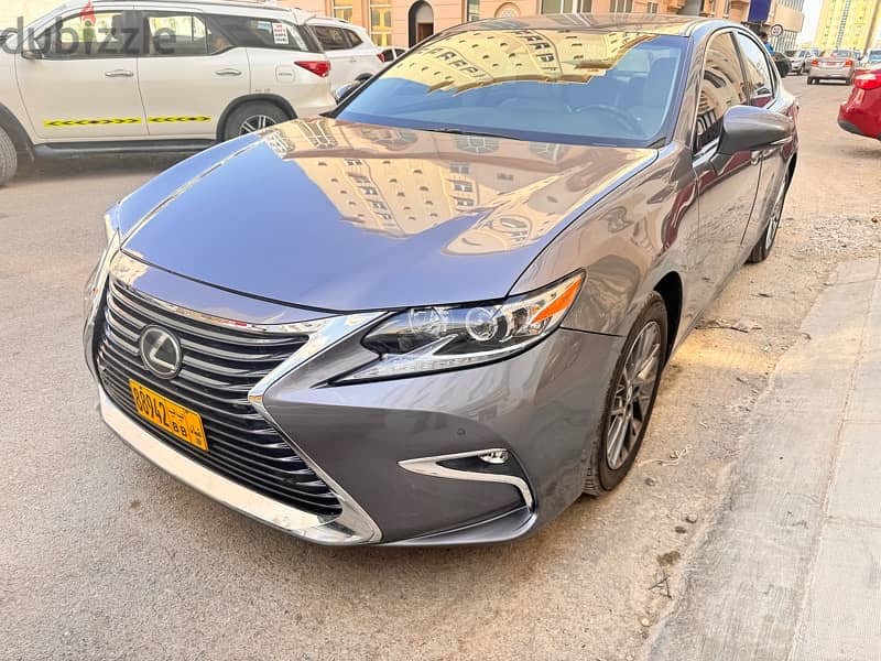 Lexus ES-Series 2018 0