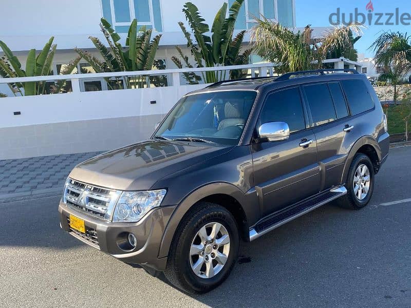 Mitsubishi Pajero 2012 full option 0