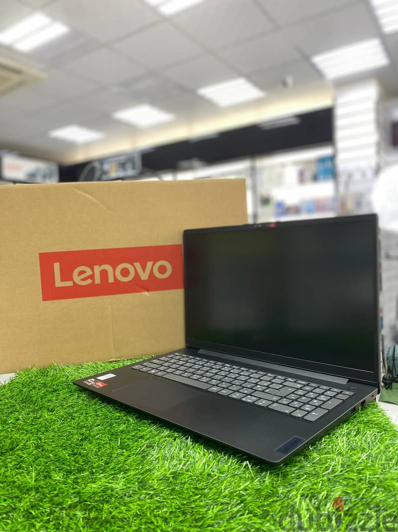 GRAPHICS LENOVO AMD R3 12th GEN 8GB RAM 256GB SSD 15.6"INCHES DISPLAY 0