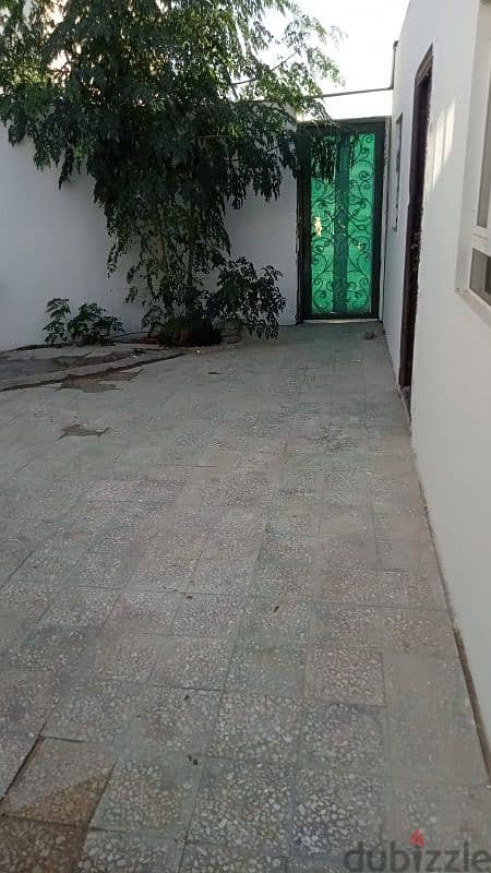 200 room for rent 1