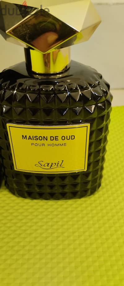 Perfume one bottle brand Maison de oud sapil