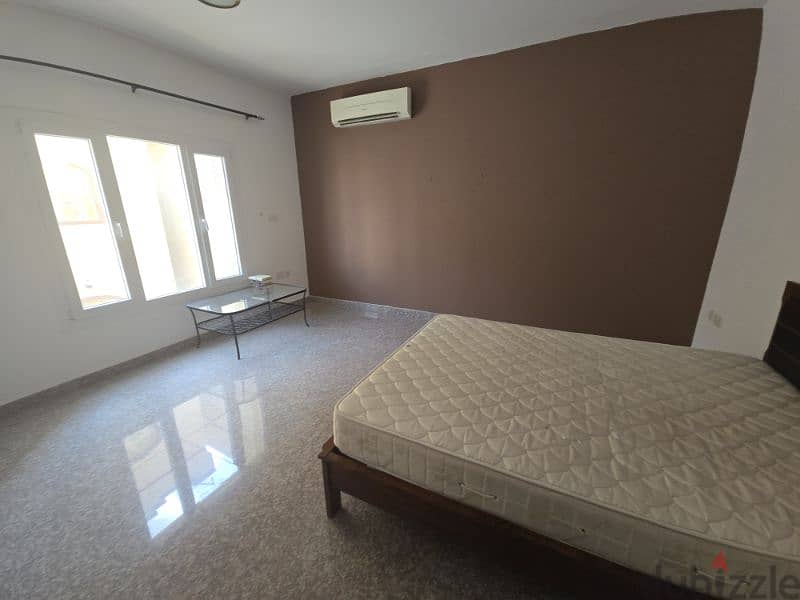 nice villa in Mobelah  near Indian school and near express way   Anor 9