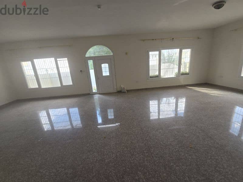 nice villa in Mobelah  near Indian school and near express way   Anor 18