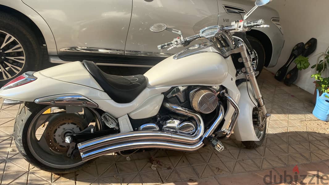 Suzuki boulevard 8