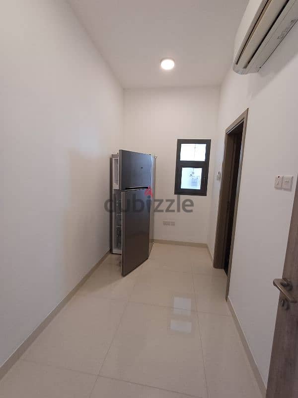 Apartment for rent in Al Qurm funzone للأجار في القرم مقابل 7