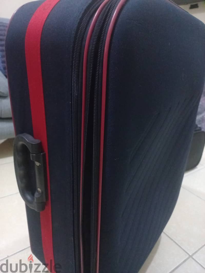 Luggages and Carpets for sale 0