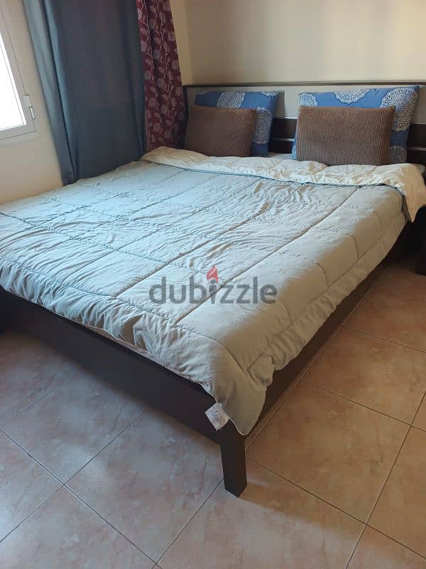 King Size Bed and Mattress 180 x 200 for sell 3