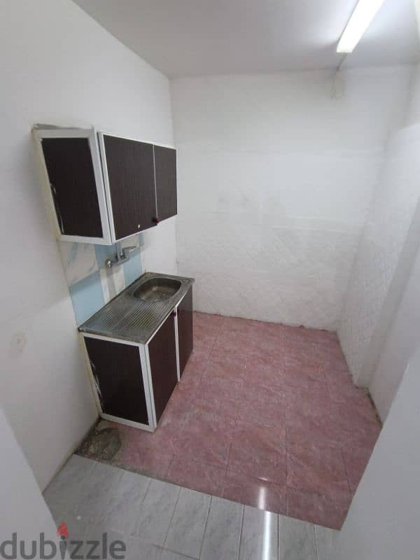 Studio without FURNISHED  in North Ghubrah 2