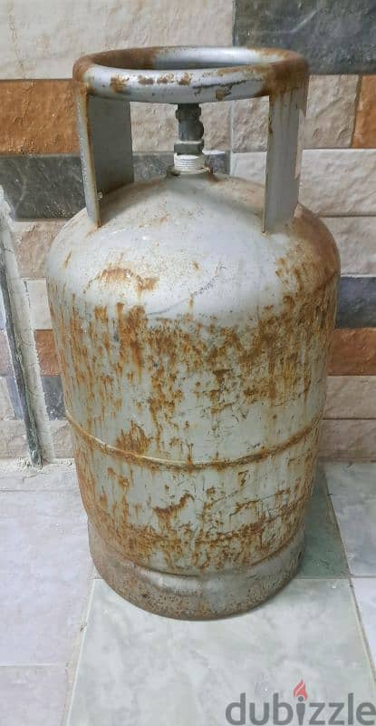 Gas cylinder small 13.2 kg for picnic and kitchen use 0