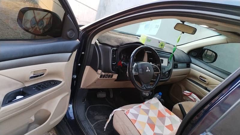 Mitsubishi Outlander 2014 0