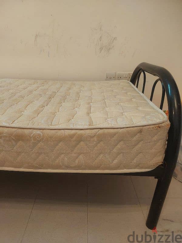 mattress RAHA king size 8 omr,SPRING mattress 4omr,,DELIVERY available 3