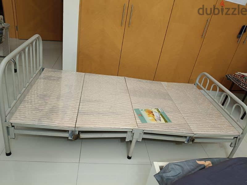 Folding Bed 2