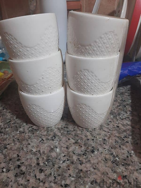 6 cups. never used 0